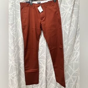 J. Crew Slim-fit flex khaki pant (Size 31/32)